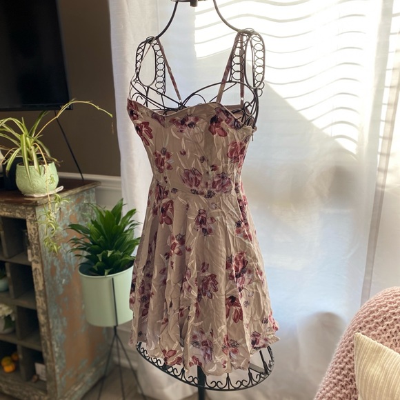 Floral Summer Dress - Picture 2 of 3